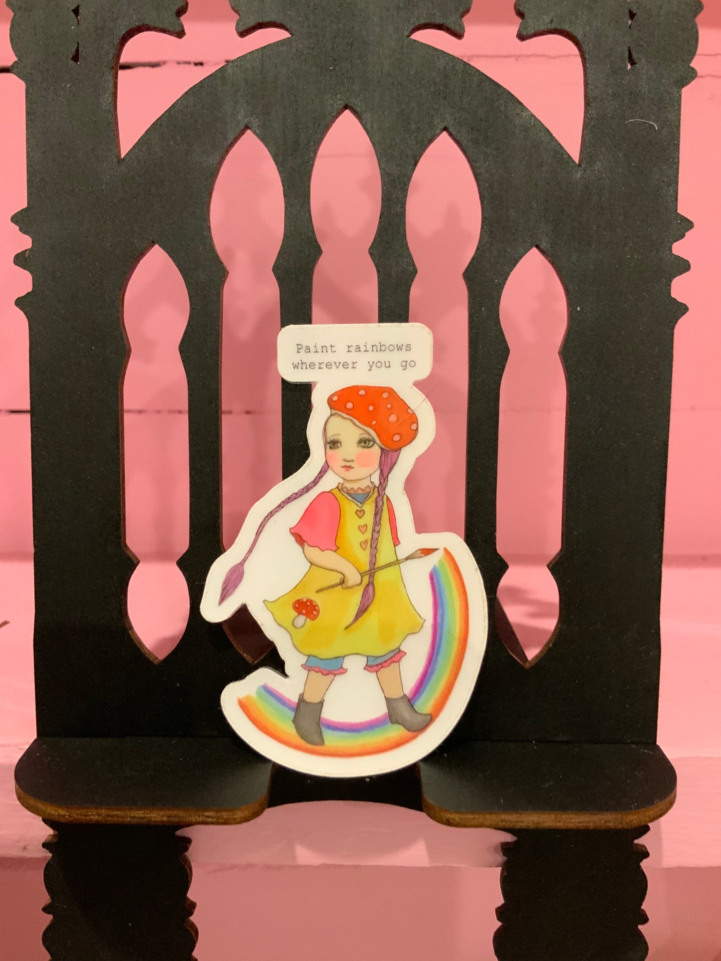 どこに行っても虹を描くステッカー