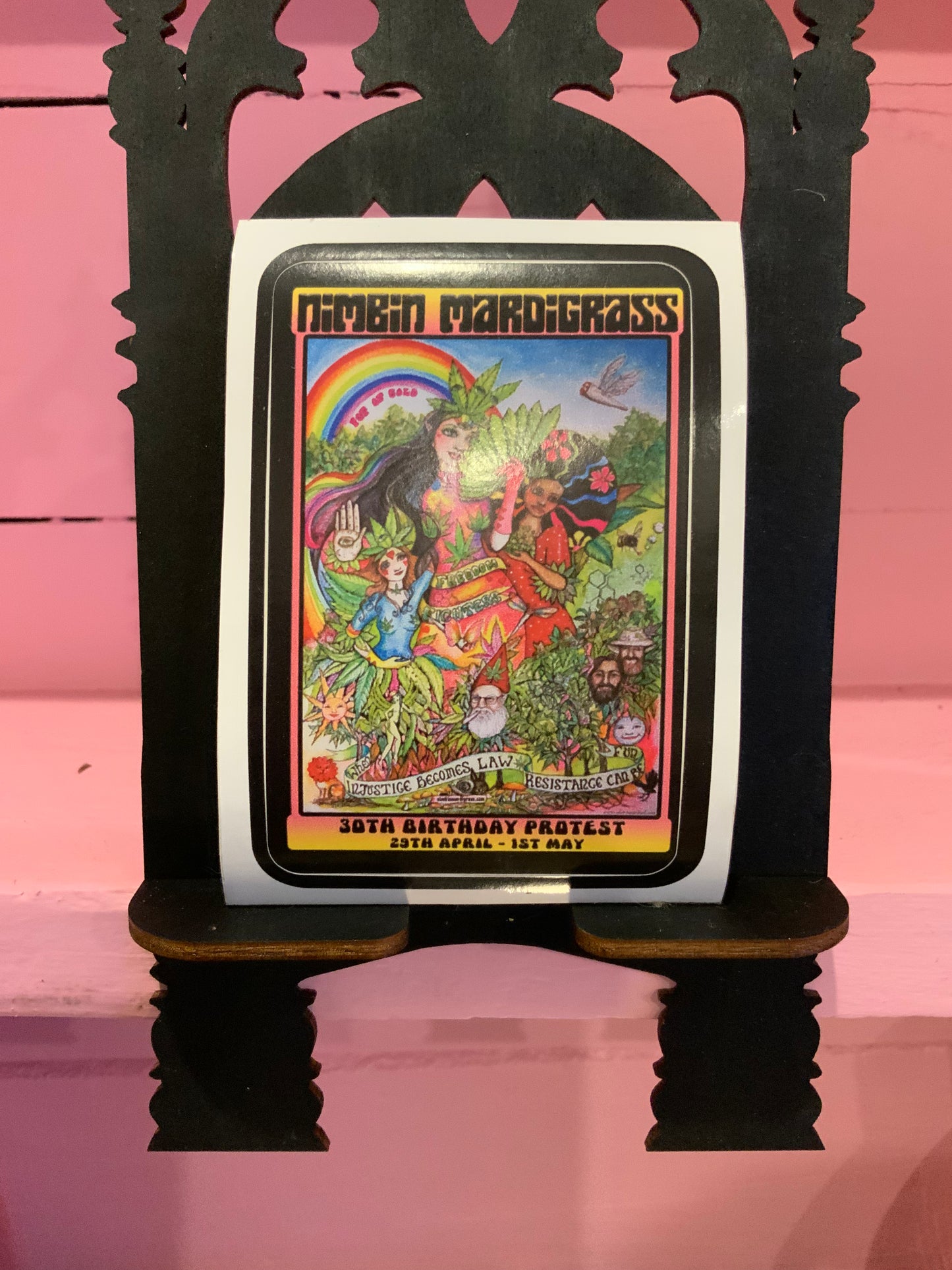 ニンビン マルディグラス ステッカー