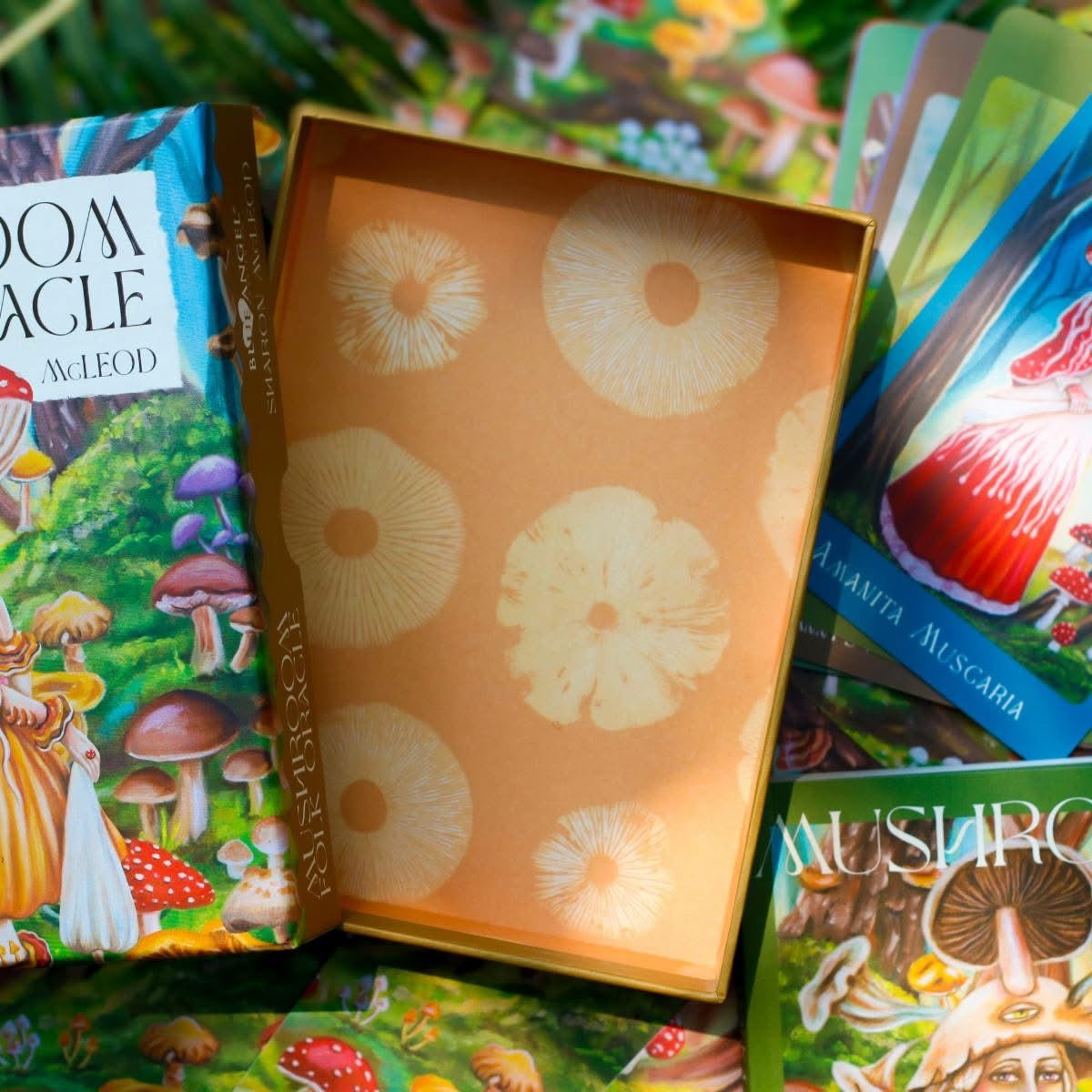 Mushroom Folk Oracle